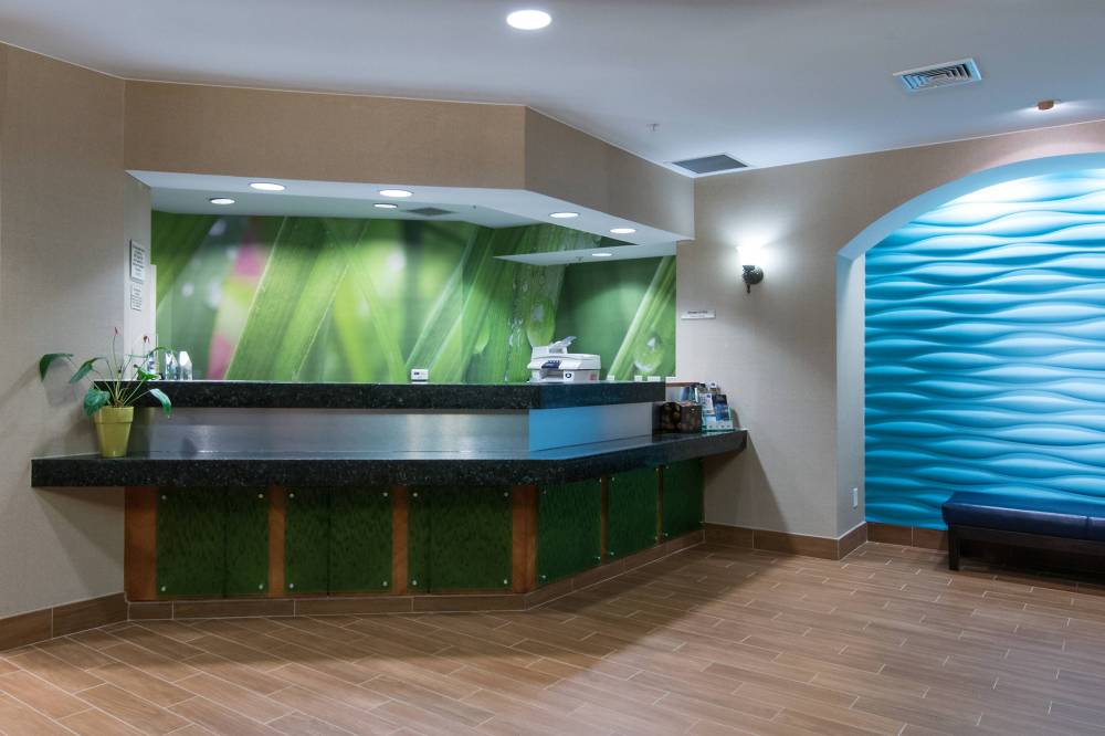 Springhill Suites By Marriott Greensboro 4