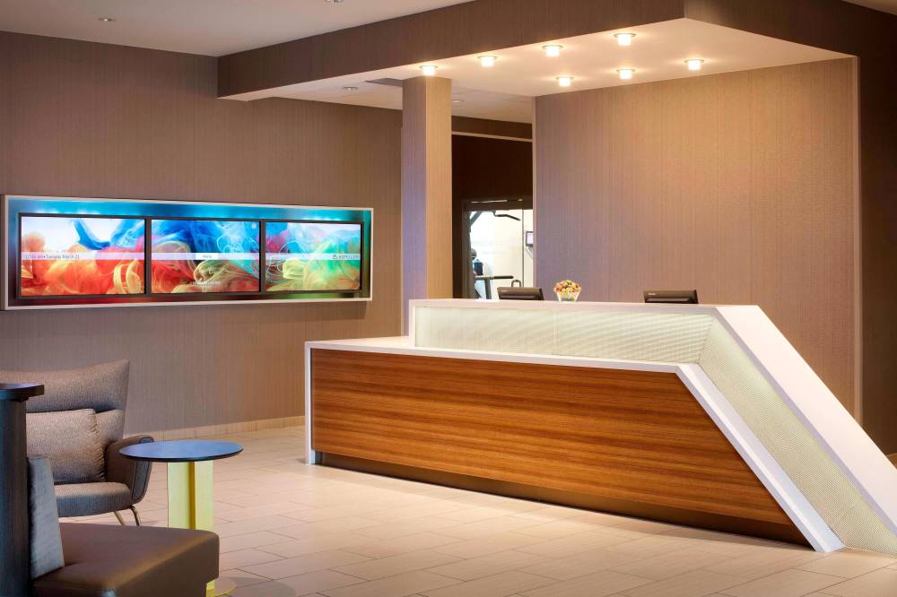 Springhill Suites By Marriott Indianapolis Downtown 7
