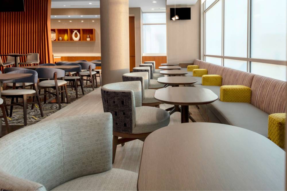 Springhill Suites By Marriott Kansas City Airport 10