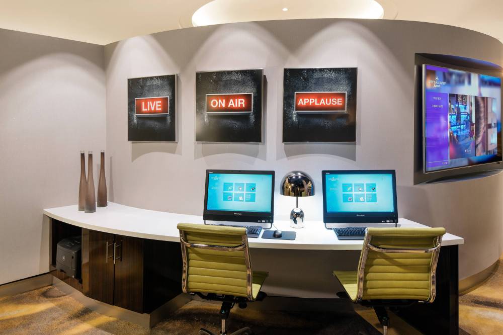 Springhill Suites By Marriott Los Angeles Burbank Downtown 2