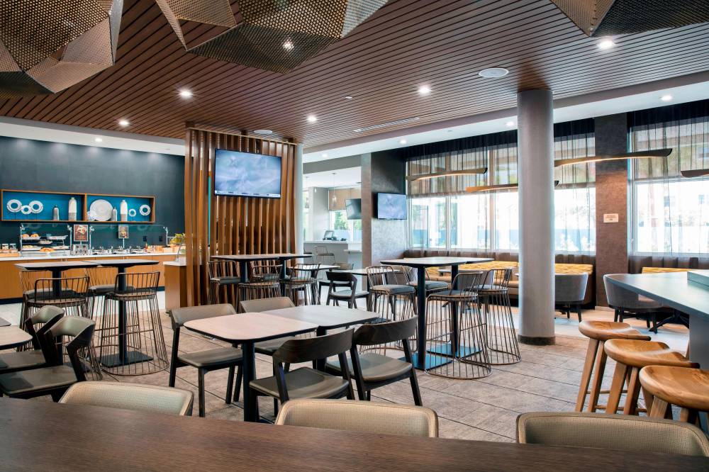 Springhill Suites By Marriott Miami Doral 8