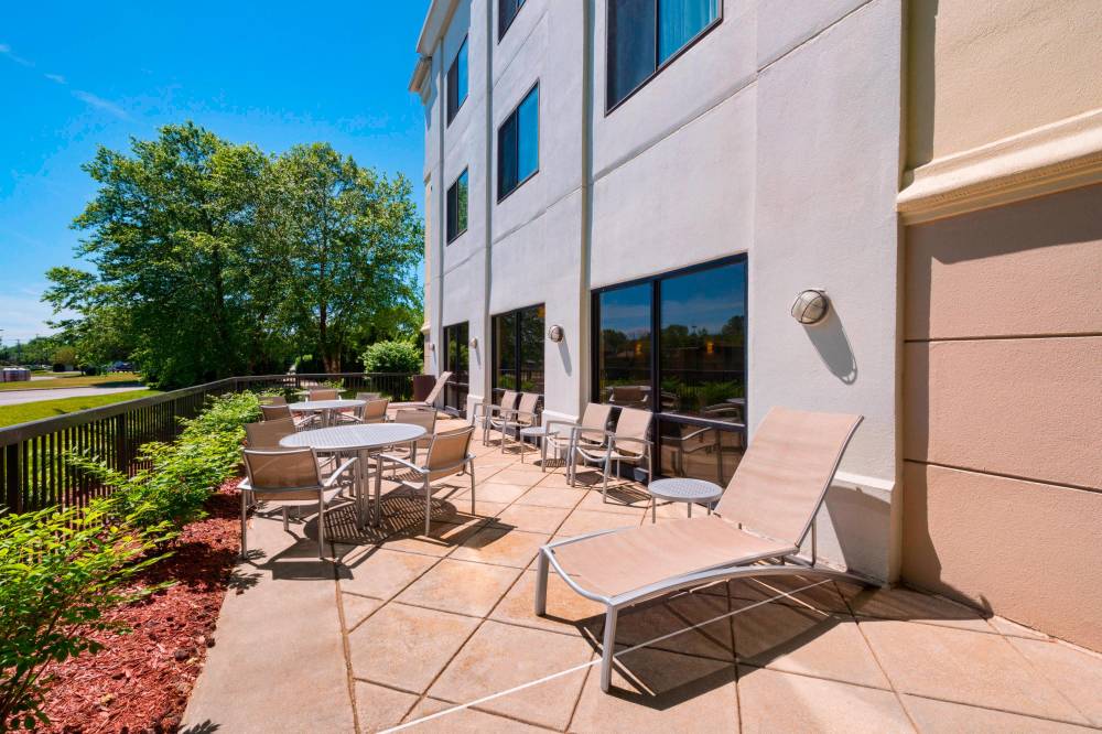 Springhill Suites By Marriott Mishawaka-university Area 6