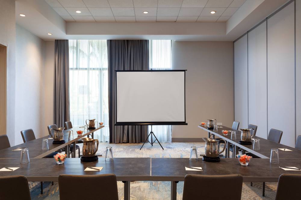 Springhill Suites By Marriott Orlando At Millenia 6