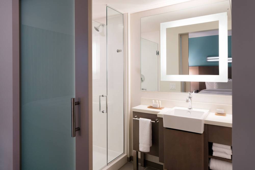 Springhill Suites By Marriott San Diego Downtown Bayfront 2