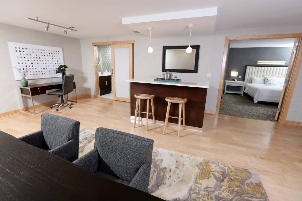 Springhill Suites By Marriott Sioux Falls 3