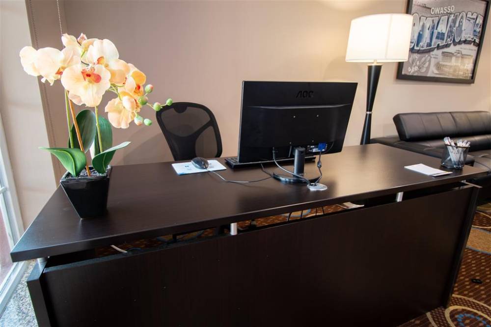 Ss By Best Western Owasso Tulsa North 4