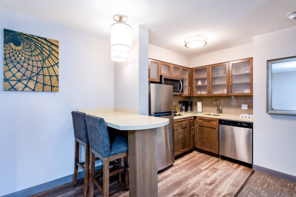 Staybridge Stes Airport West 2