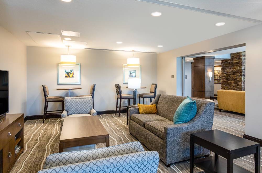 Staybridge Stes Airport West 9