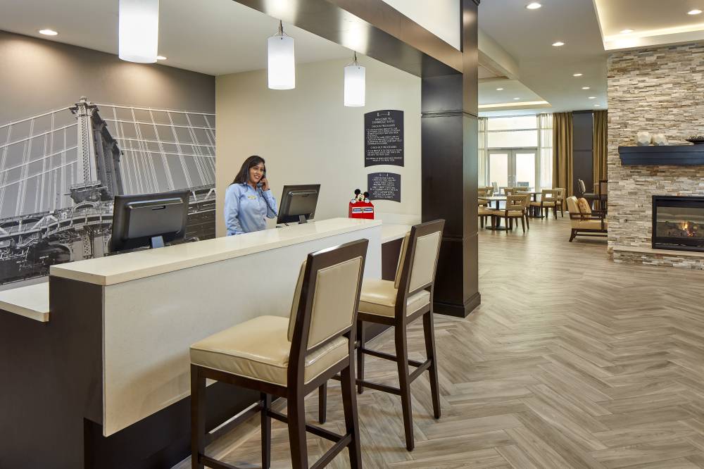Staybridge Stes Anaheim At The 4