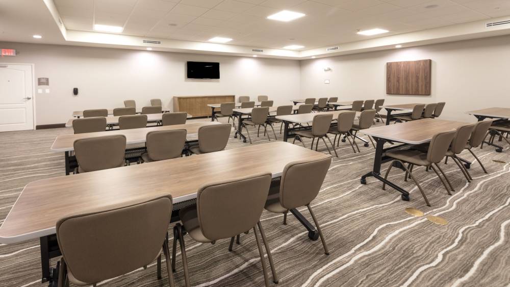 Staybridge Stes Expo Center 7