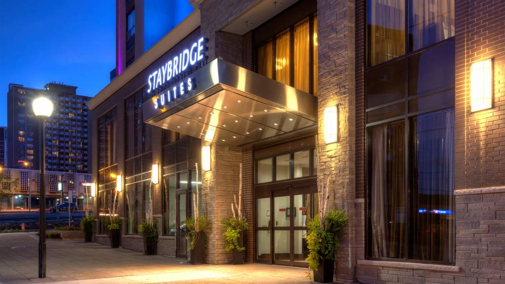 Staybridge Stes Hamilton 8