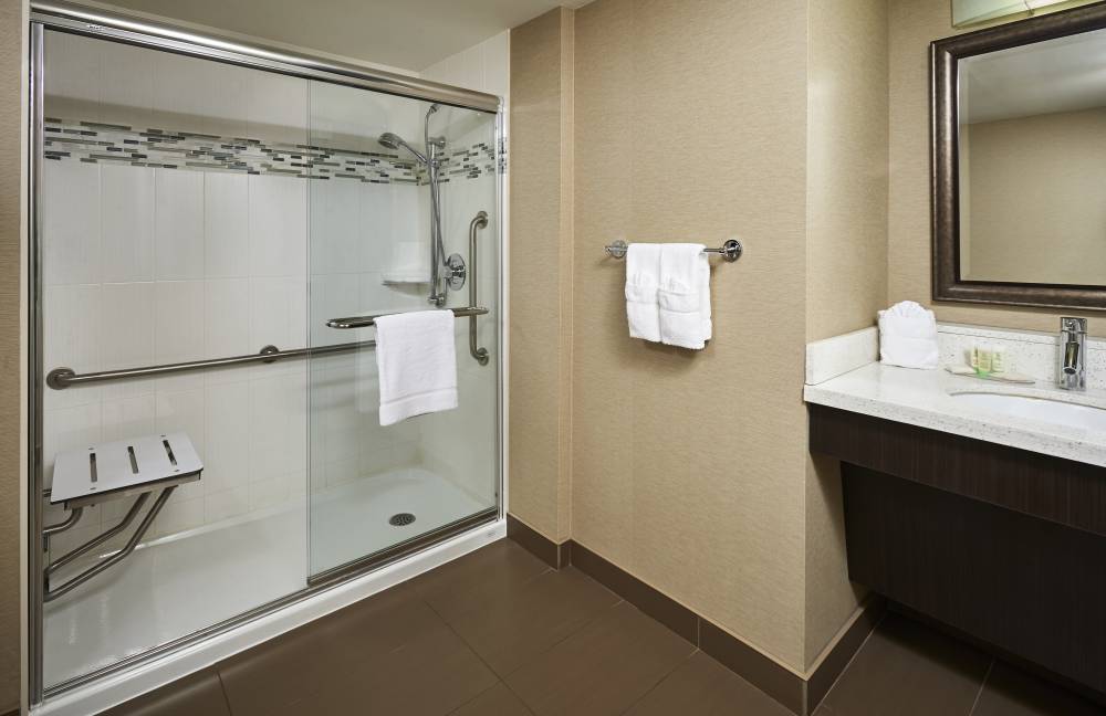 Staybridge Stes Hamilton 6