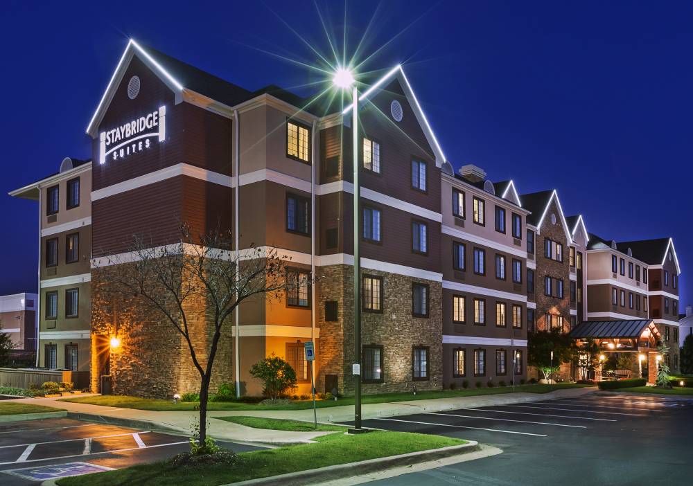 Staybridge Stes Woodland Hills 2