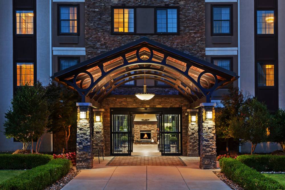 Staybridge Stes Woodland Hills 3