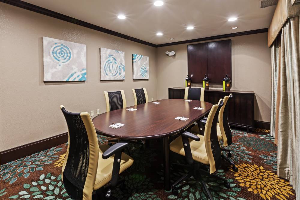 Staybridge Stes Woodland Hills 8