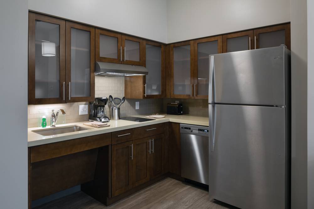 Staybridge Suites Biltmore Area 2