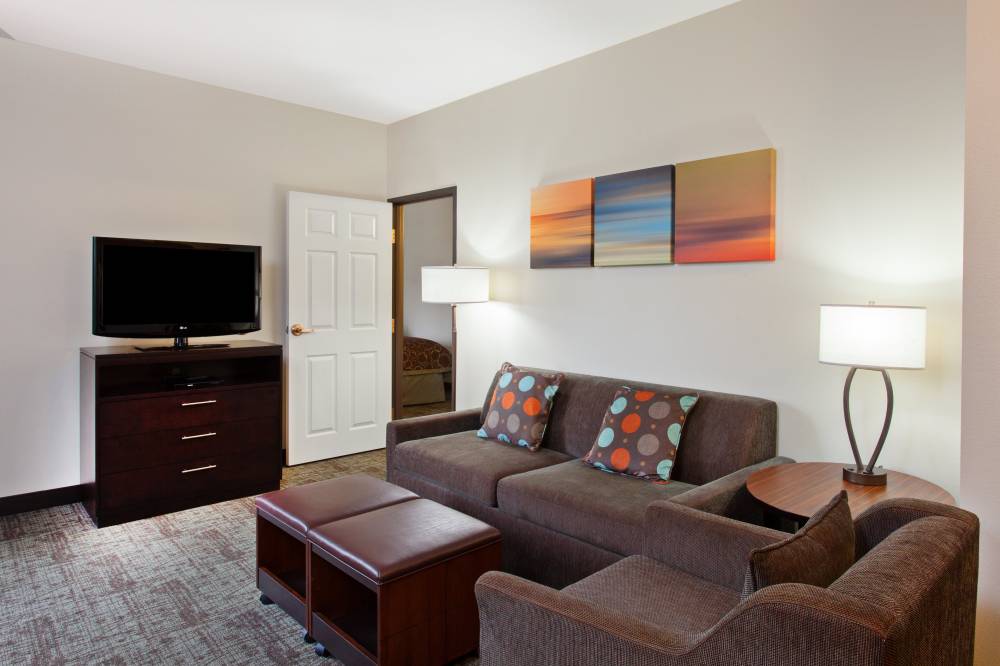 Staybridge Suites Irvine East 6