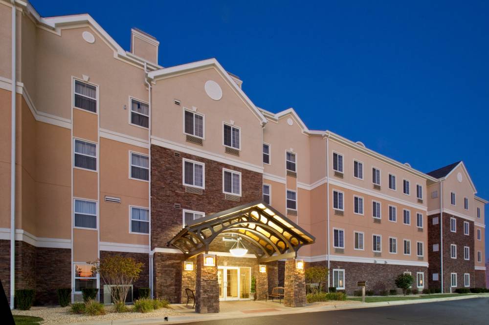 Staybridge Suites Rockford 6