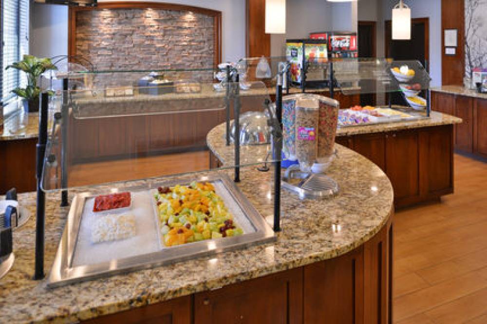 Staybridge Suites Stone Oak 6