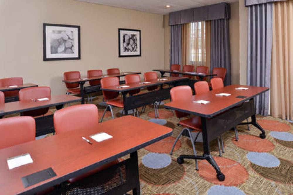 Staybridge Suites Stone Oak 4
