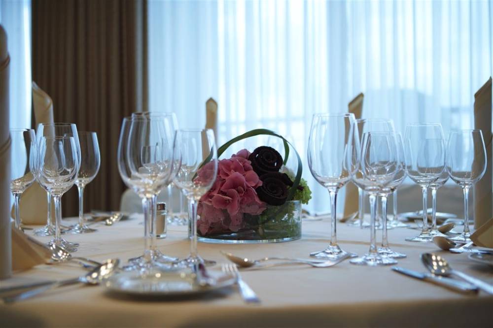 Steigenberger Hotel Hamburg 6