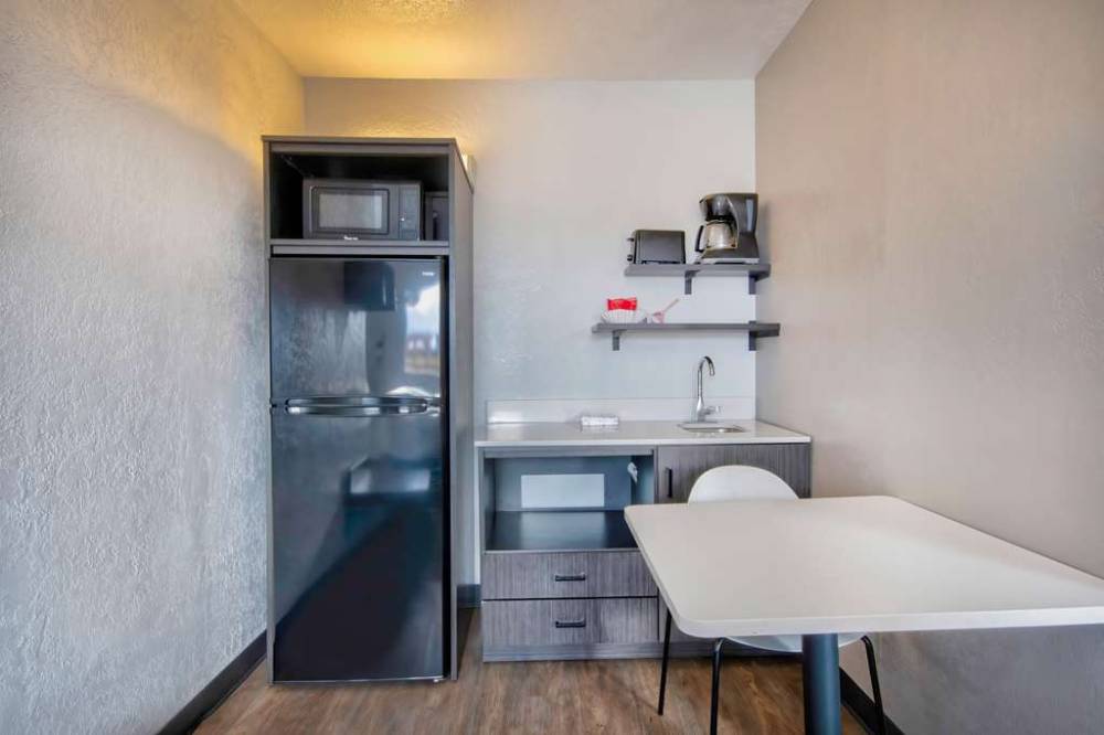 Studio 6 Albuquerque, Nm  Midtown 5