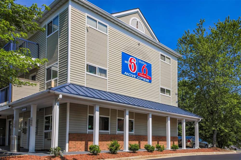 Studio Greensboro NC Exterior