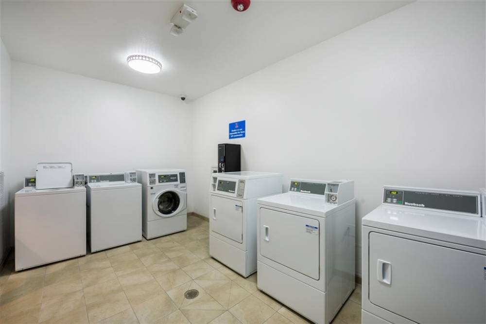 Studio 6 Sparks, Nv Tahoe Reno Industrial Center 4