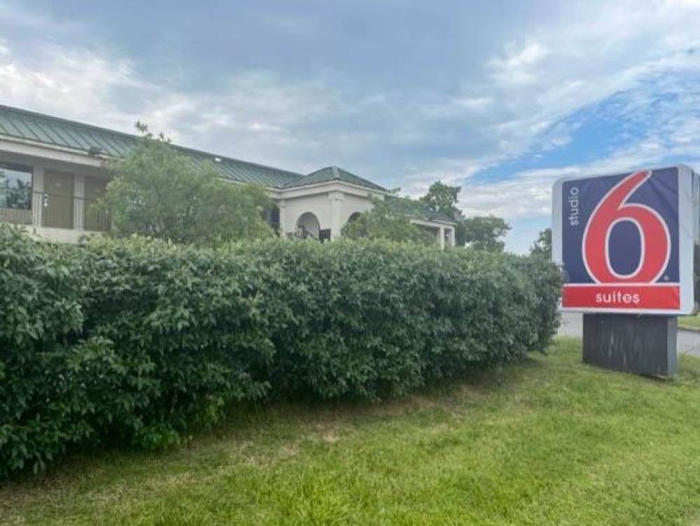 Studio Lousiville KY Exterior