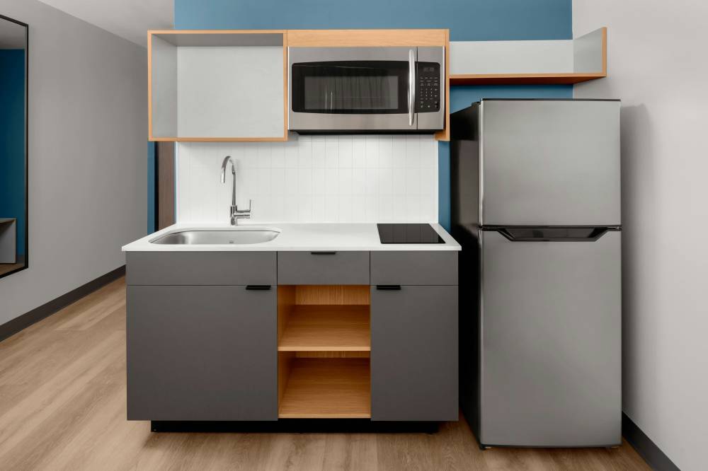 Studiores By Marriott Fort Myers Airport 8