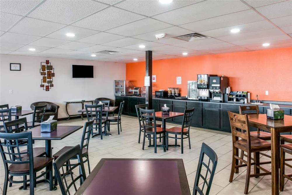 Suburban Studios Neenah-appleton 6