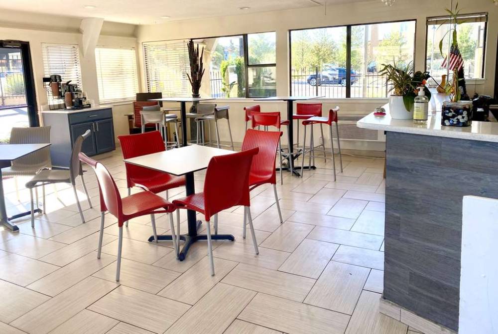 Super 8 By Wyndham Albuquerque Downtown 4