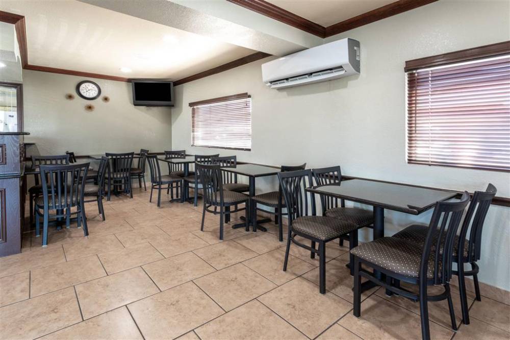 Super 8 By Wyndham Amarillo Central Tx 2
