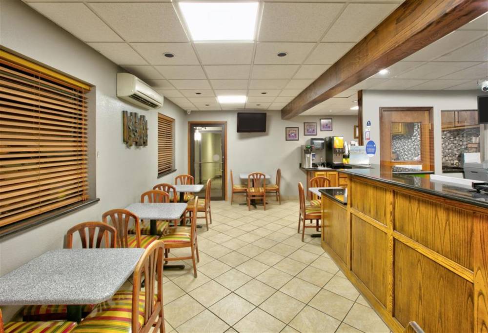 Super 8 By Wyndham Amarillo East 3