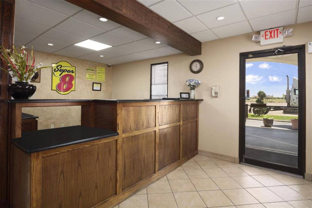 Super 8 By Wyndham Amarillo East 4