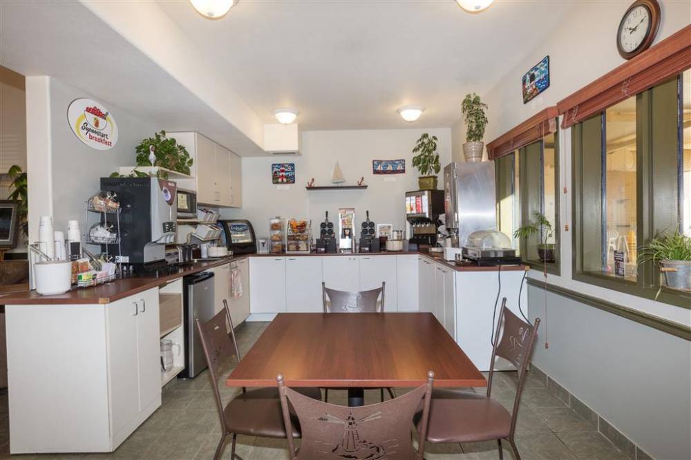 Super 8 By Wyndham Amherst Ns 4