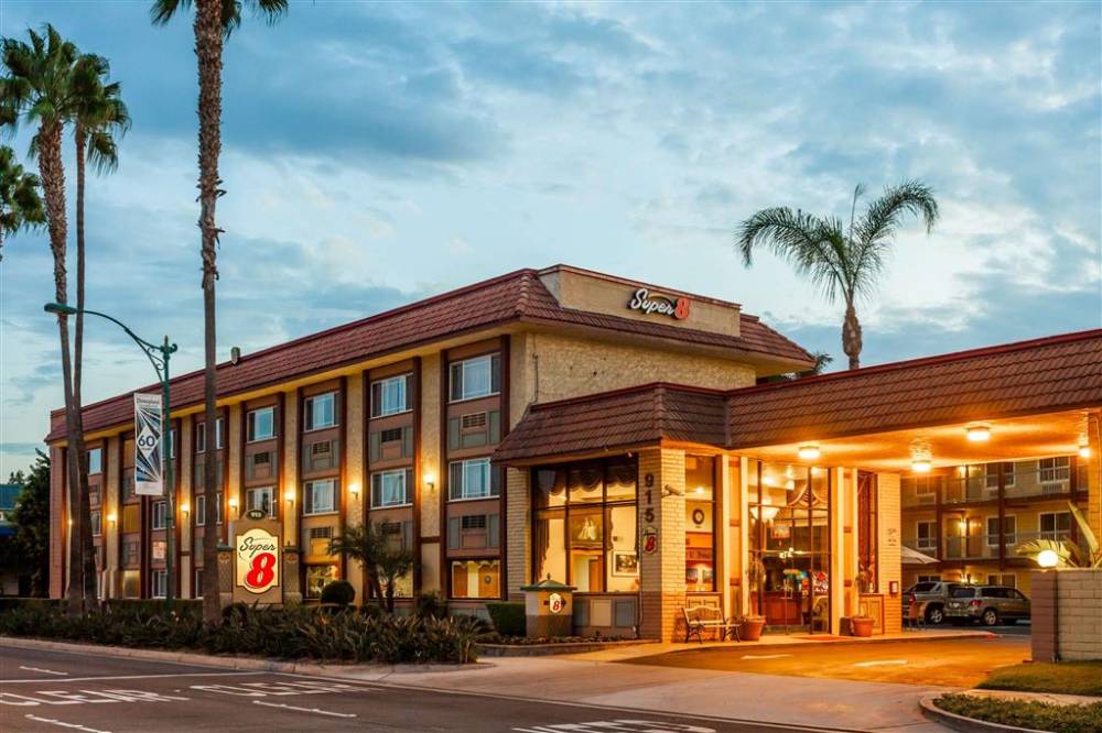 Super 8 By Wyndham Anaheim/disneyland Drive 2
