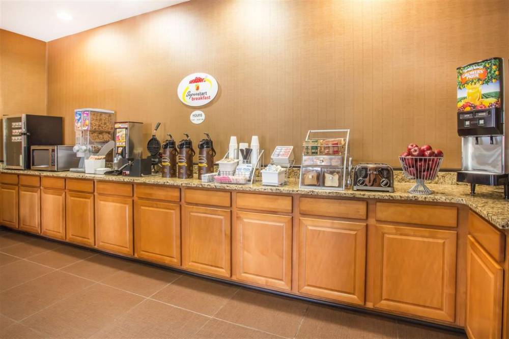 Super 8 By Wyndham Daleville/roanoke 3