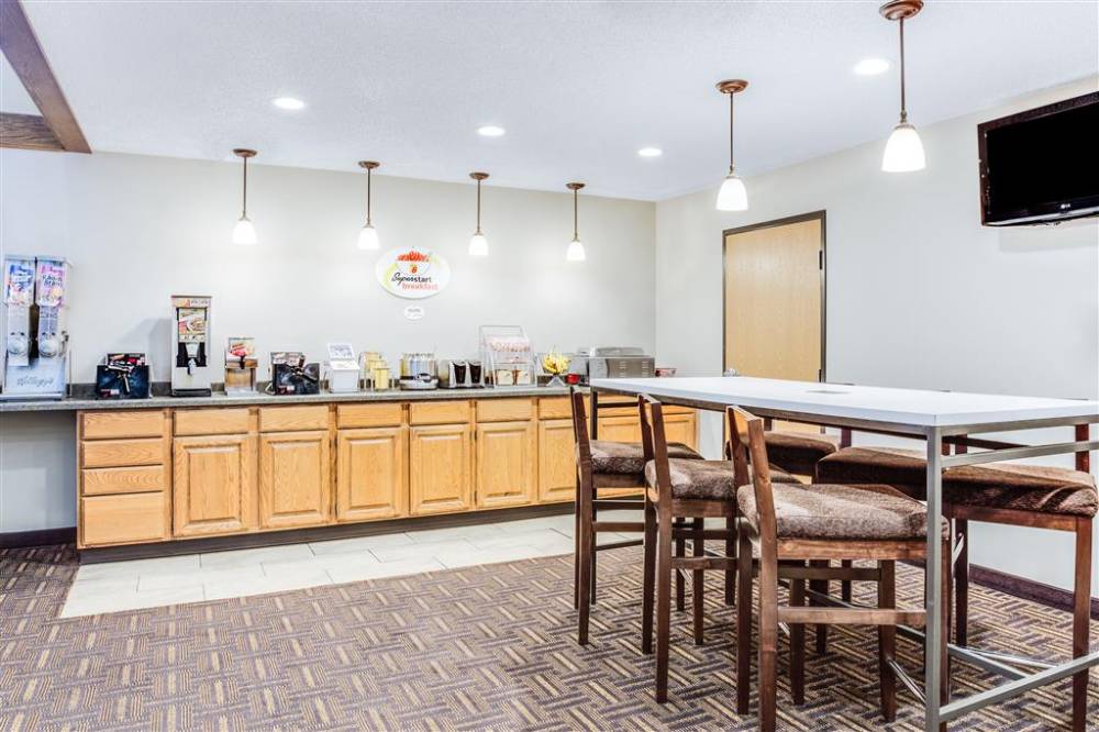 Super 8 By Wyndham Green Bay Near Stadium 3
