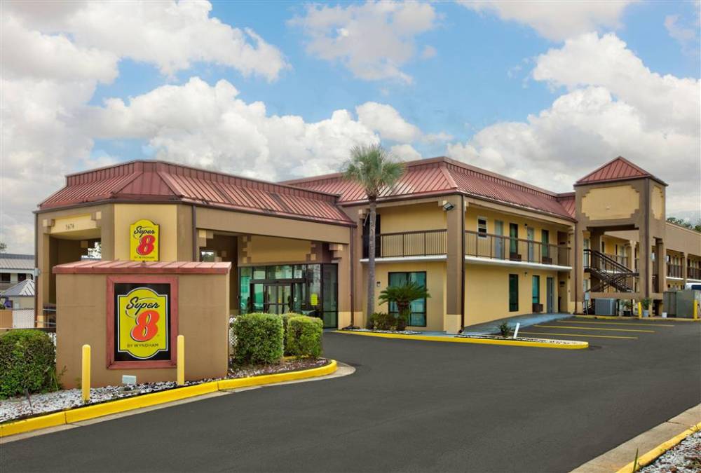 Super 8 By Wyndham Mobile/tillmans Corner 2