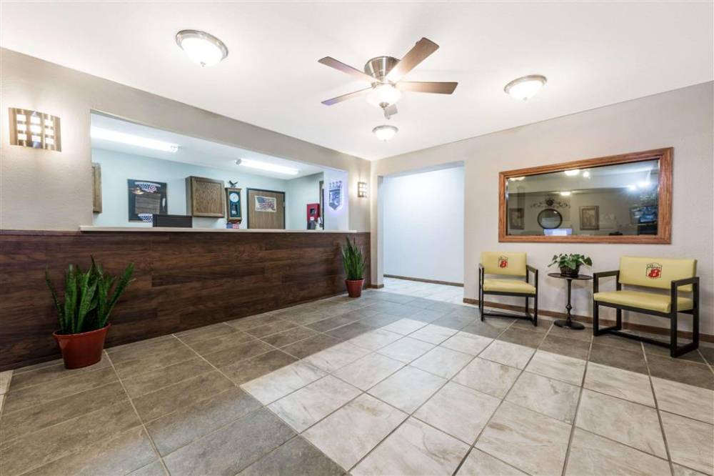 Super 8 By Wyndham Smithville Lake 2