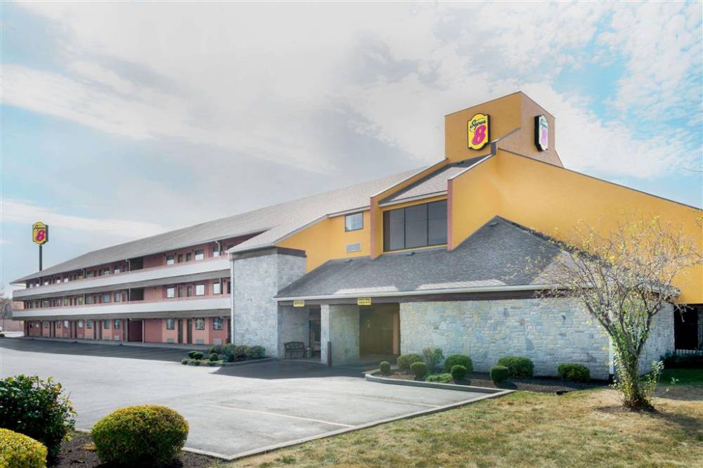 Super 8 By Wyndham Vandalia/dayton International Airport 2