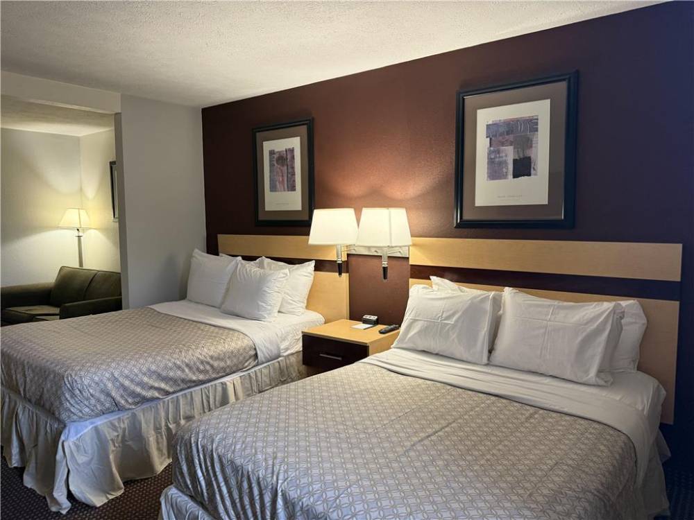 Surestay By Best Western Obetz Rickenbacker Airport 10