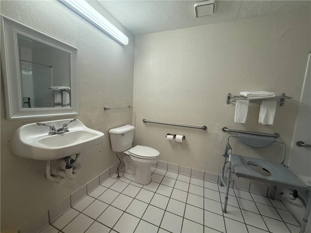 Surestay By Best Western Obetz Rickenbacker Airport 5