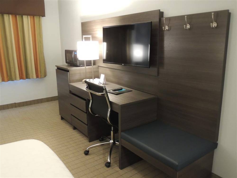 Surestay By Best Western Seatac Airport North 8