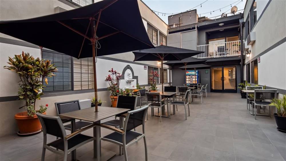 Surestay Hotel By Best Western Beverly Hills West La 2