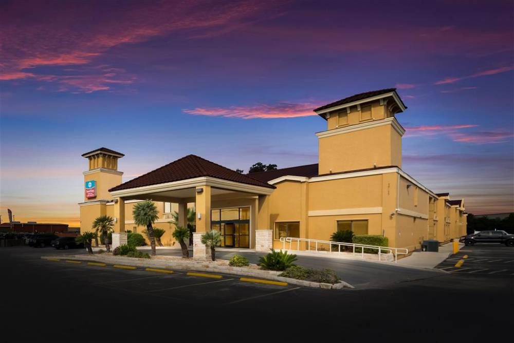 Surestay Plus By Best Western San Antonio North 2