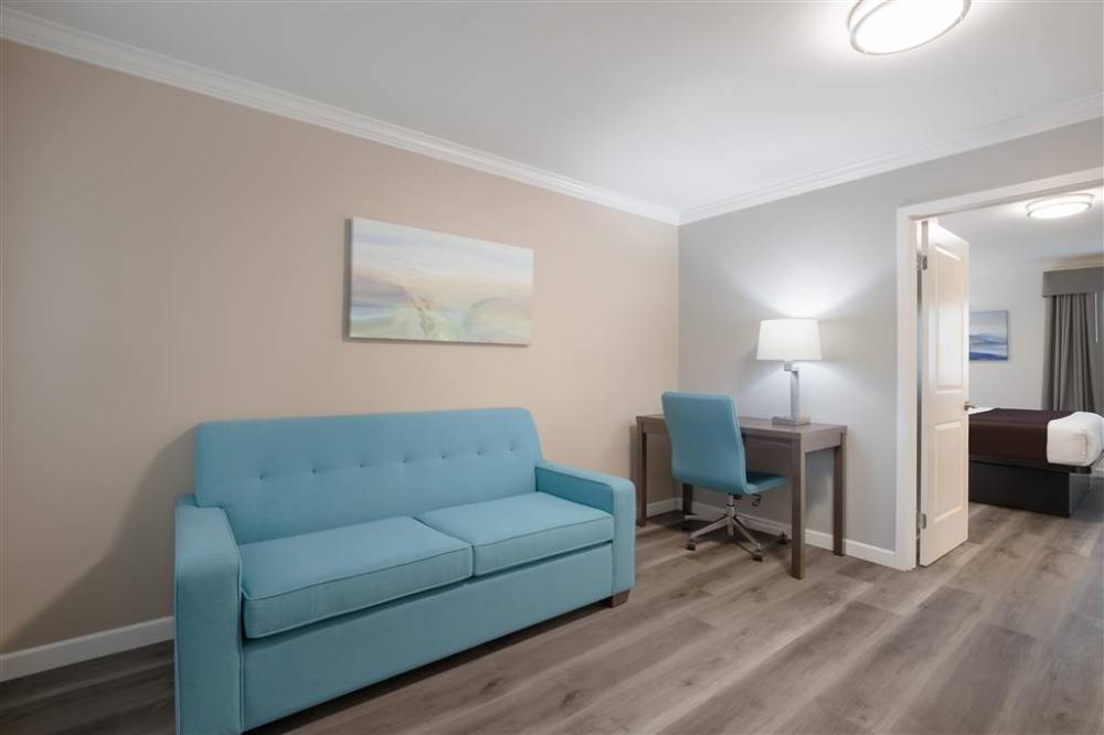Surestay Plus By Best Western Upland Ontario North 7