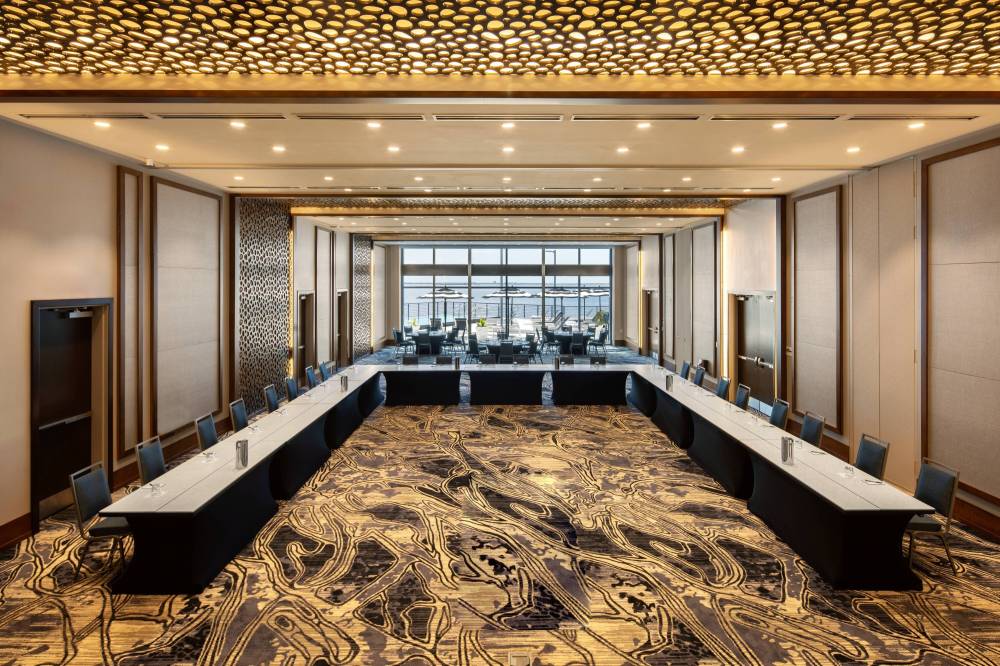 The Current Hotel Autograph Collection 5