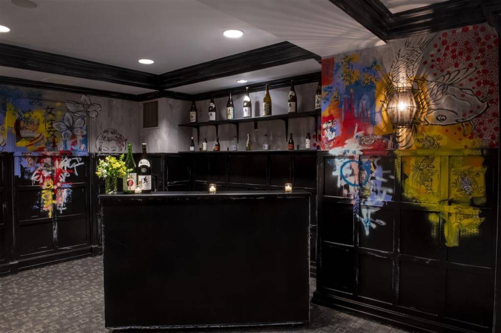 The Eliot Hotel 3